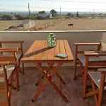 Manolis Aparthotel 3*