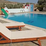 Manolis Aparthotel