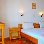 Manolis 3* Kastraki (Naxos)