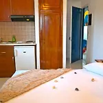 Aparthotel Manolis 3*
