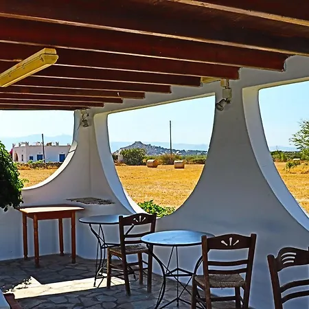 Manolis Aparthotel 2*