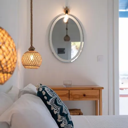 Manolis Aparthotel 2*