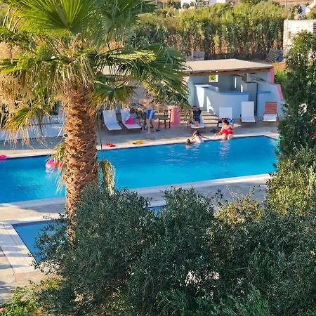 Aparthotel Manolis 3*