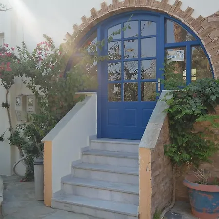 Manolis Aparthotel 2*