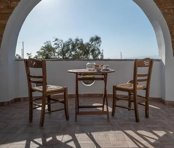 Manolis Apartmanhotel 3*