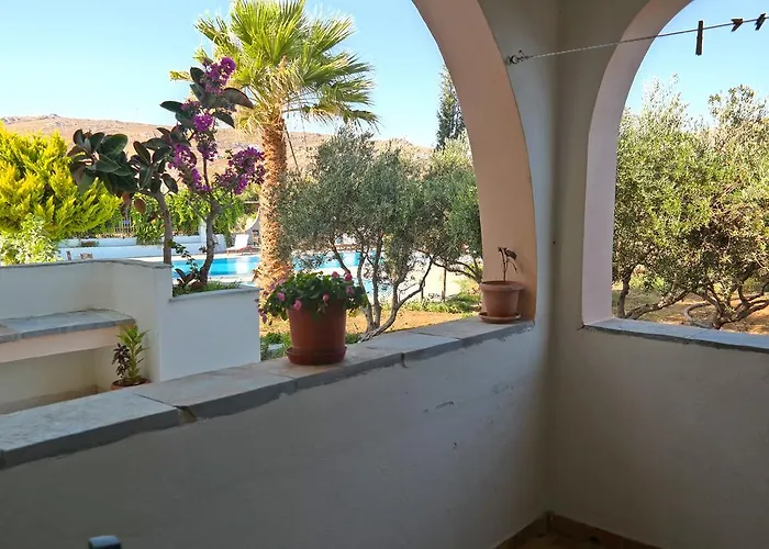 Manolis Apartmanhotel