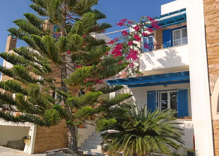 Manolis 3* Kastrákion